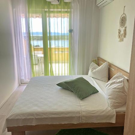 The Manzoni Family 2 Hotel Punat Ngoại thất bức ảnh